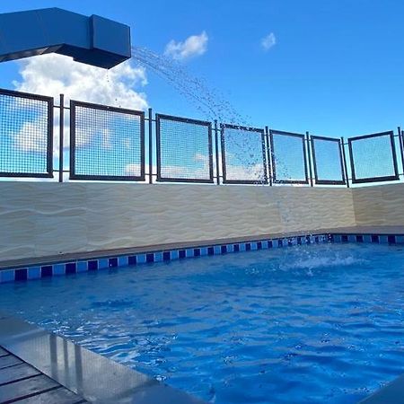 קרוארו Center Plaza Hotel מראה חיצוני תמונה