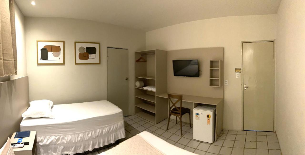 קרוארו Center Plaza Hotel מראה חיצוני תמונה
