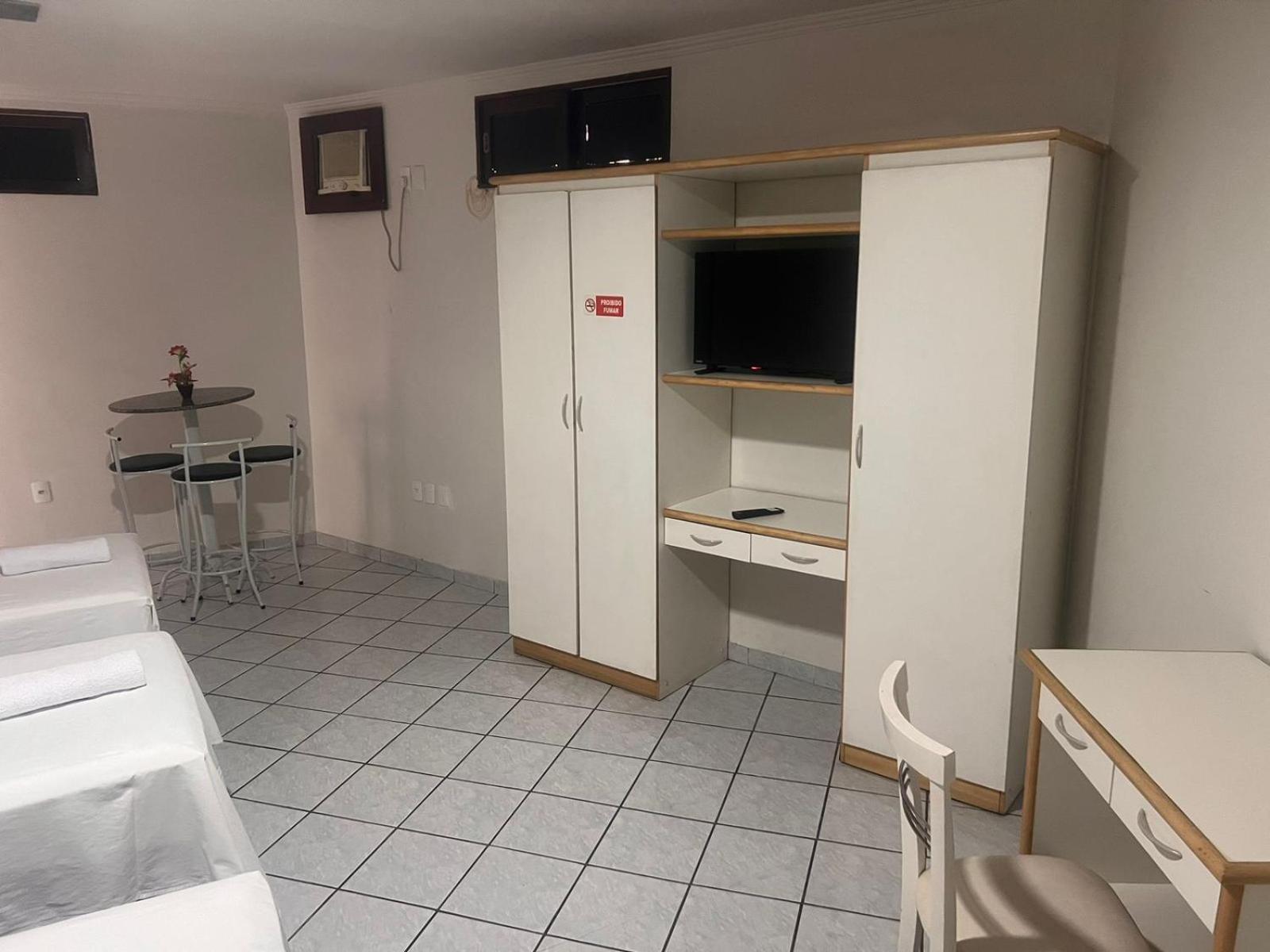 קרוארו Center Plaza Hotel מראה חיצוני תמונה